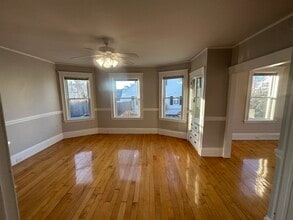 34 Saunders St in Weymouth, MA - Building Photo - Building Photo