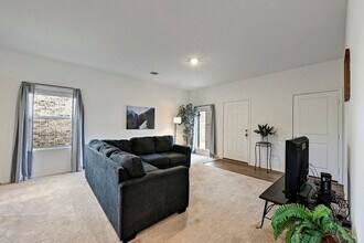 108 Standing Rock Ln in Marble Falls, TX - Building Photo - Building Photo