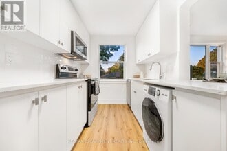 232 Elm St in St Thomas, ON - Building Photo - Building Photo