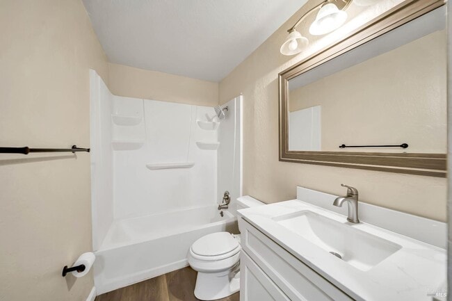 1012 McKinley St in Fairfield, CA - Building Photo - Building Photo