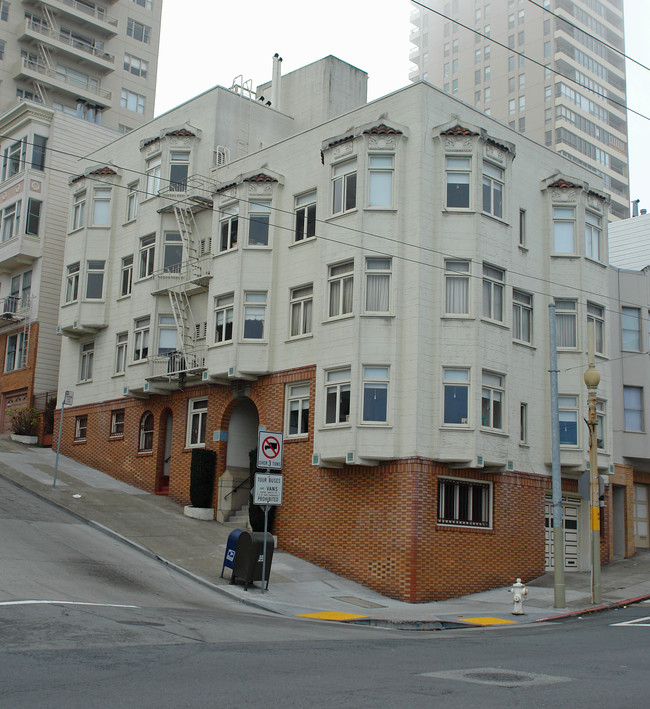 1955 Jones St in San Francisco, CA - Building Photo - Building Photo