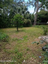 1461 W 5th St in Jacksonville, FL - Building Photo