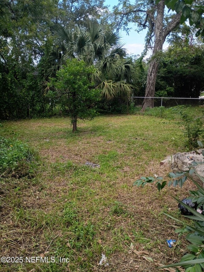 property at 1461 W 5th St