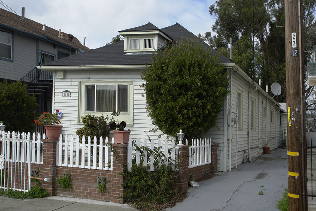 1080 48th St in Emeryville, CA - Foto de edificio - Building Photo