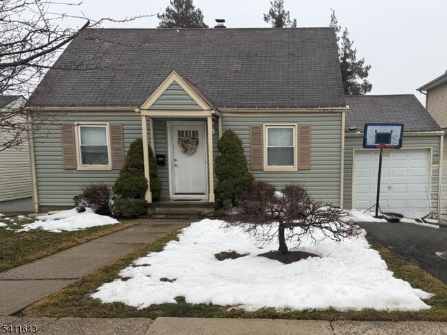 property at 54 Lindale Ct