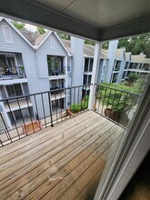 322 Granville Ct in Atlanta, GA - Building Photo - Building Photo