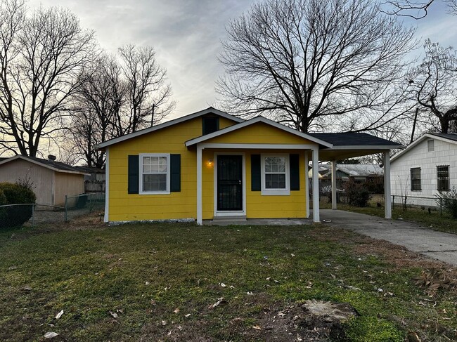 property at 212 N Florida St
