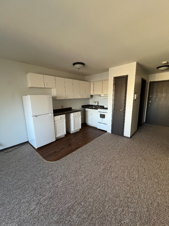 2605 N Frederick Ave, Unit 308 in Milwaukee, WI - Building Photo