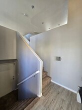 7063 Canary Ivy Way in Las Vegas, NV - Foto de edificio - Building Photo