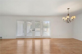 3088 Majestic Cir in Avondale Estates, GA - Building Photo - Building Photo