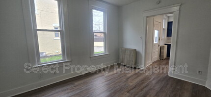 1235 Stophlet St in Fort Wayne, IN - Foto de edificio - Building Photo