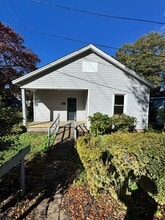 912 Jackson St in Shelby, NC - Foto de edificio - Building Photo