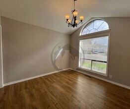 515 NW Sunrise Pl in Sublimity, OR - Building Photo - Building Photo