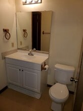 2428 S Capri St in Wichita, KS - Building Photo - Building Photo