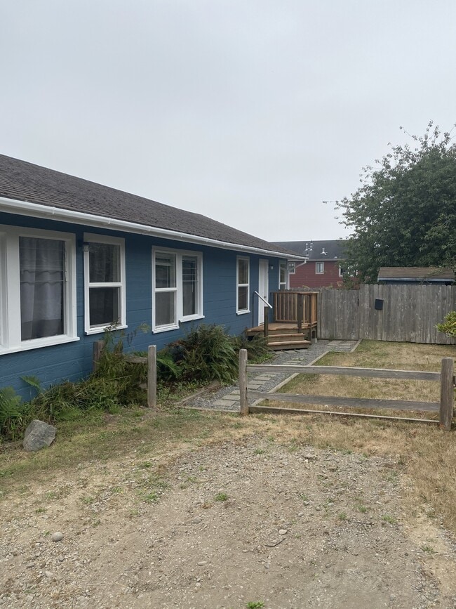 1671 Old Arcata Rd in Bayside, CA - Building Photo - Building Photo