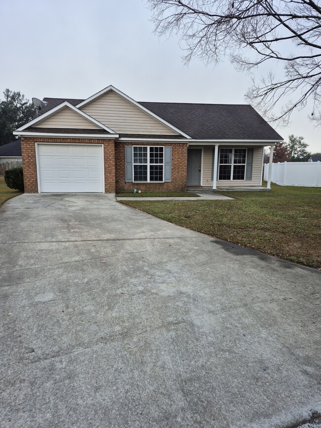 property at 3931 Lillian Guest Cir