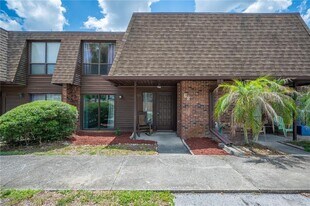 1836 N Crystal Lake Dr in Lakeland, FL - Building Photo