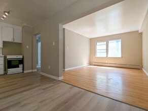 Broadview Legislature Apartments in Edmonton, AB - Building Photo - Building Photo