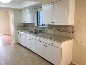 1705 Pebble Brook Dr in Austin, TX - Building Photo - Building Photo