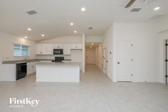 12558 Achasta Blvd in Hudson, FL - Building Photo - Building Photo