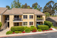 Villa Toscana in La Jolla, CA - Foto de edificio - Primary Photo