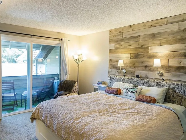 property at 5326 NW Innisbrook Pl