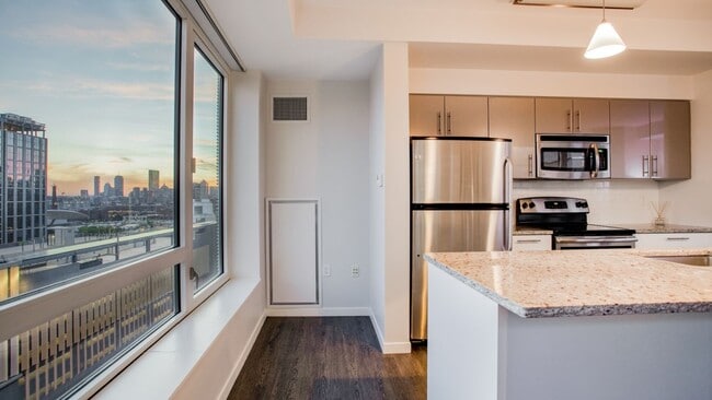 505 Congress St in Boston, MA - Building Photo - Building Photo