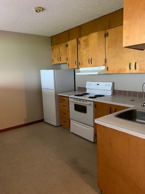 20 Spence St in Regina, SK - Building Photo - Building Photo