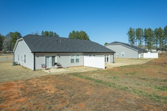 The Cottages At Broken Chimney in Inman, SC - Building Photo - Building Photo