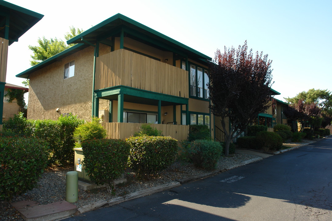 Monte Vista Apartments in Chico, CA - Foto de edificio