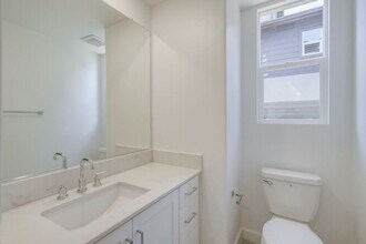 720 Metric Rd in San Marcos, CA - Building Photo - Building Photo