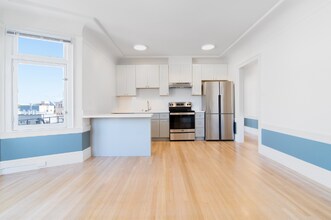 670 Lombard St in San Francisco, CA - Building Photo - Building Photo