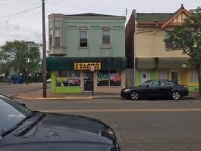 701-711 W Wyoming Ave in Lockland, OH - Building Photo - Building Photo