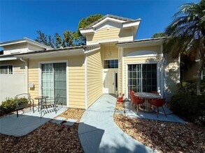 7628 Whitebridge Glen in University Park, FL - Building Photo - Building Photo