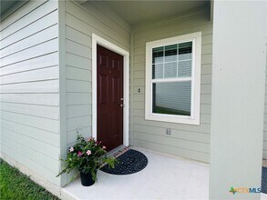 532 Peony Ct in Jarrell, TX - Building Photo - Building Photo