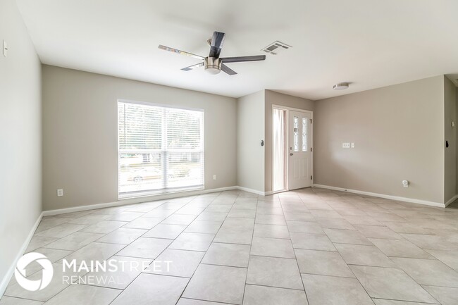 property at 822 Black Knight Dr