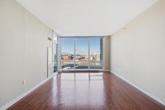 1 Shore Ln in Jersey City, NJ - Building Photo - Building Photo