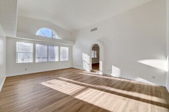 2221 Loggerhead Rd in Las Vegas, NV - Building Photo - Building Photo
