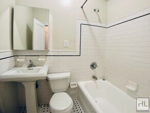 SECOND AVENUE, Unit 9M in New York, NY - Foto de edificio - Building Photo