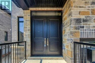 24 Hollybrook Trail in Kitchener, ON - Building Photo - Building Photo