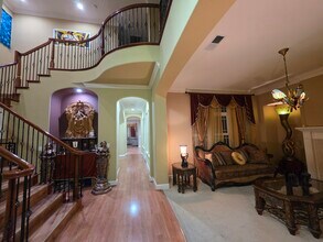 1850 Ballybunion Dr in Gilroy, CA - Foto de edificio - Building Photo