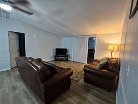 4401 Keowee Rd in Honea Path, SC - Building Photo