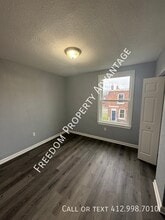 7814 Formosa Way in Pittsburgh, PA - Building Photo - Building Photo