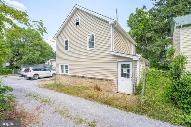 623 1/2 Virginia Ave in Martinsburg, WV - Building Photo - Building Photo