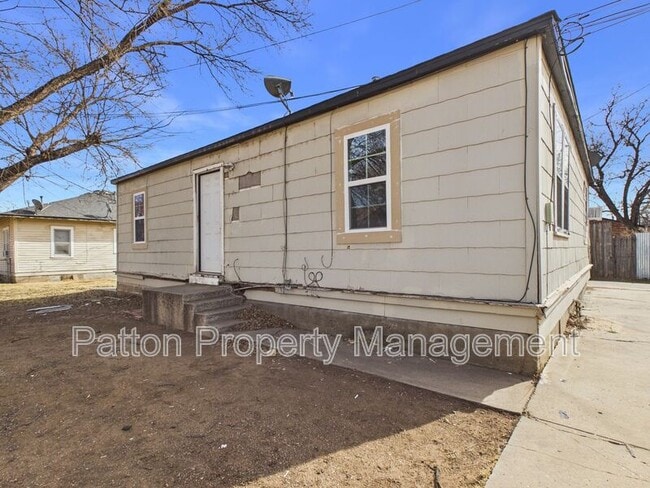 property at 2216 S Polk St