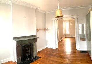 22 Lyon St, Unit 1 floor walkout garden in New Haven, CT - Building Photo - Building Photo