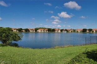 6544 Huntington Lakes Cir in Naples, FL - Building Photo