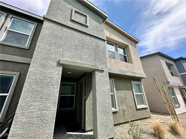 5003 Chapin Mesa Ave in Enterprise, NV - Building Photo - Building Photo