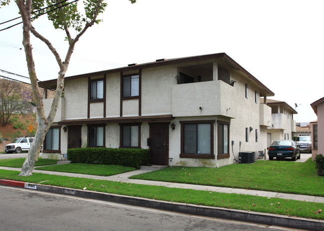 9604-9606 Beverly St in Bellflower, CA - Building Photo - Building Photo