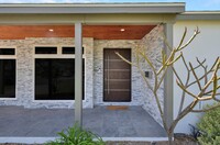 3061 Highview Ave in Altadena, CA - Foto de edificio - Building Photo